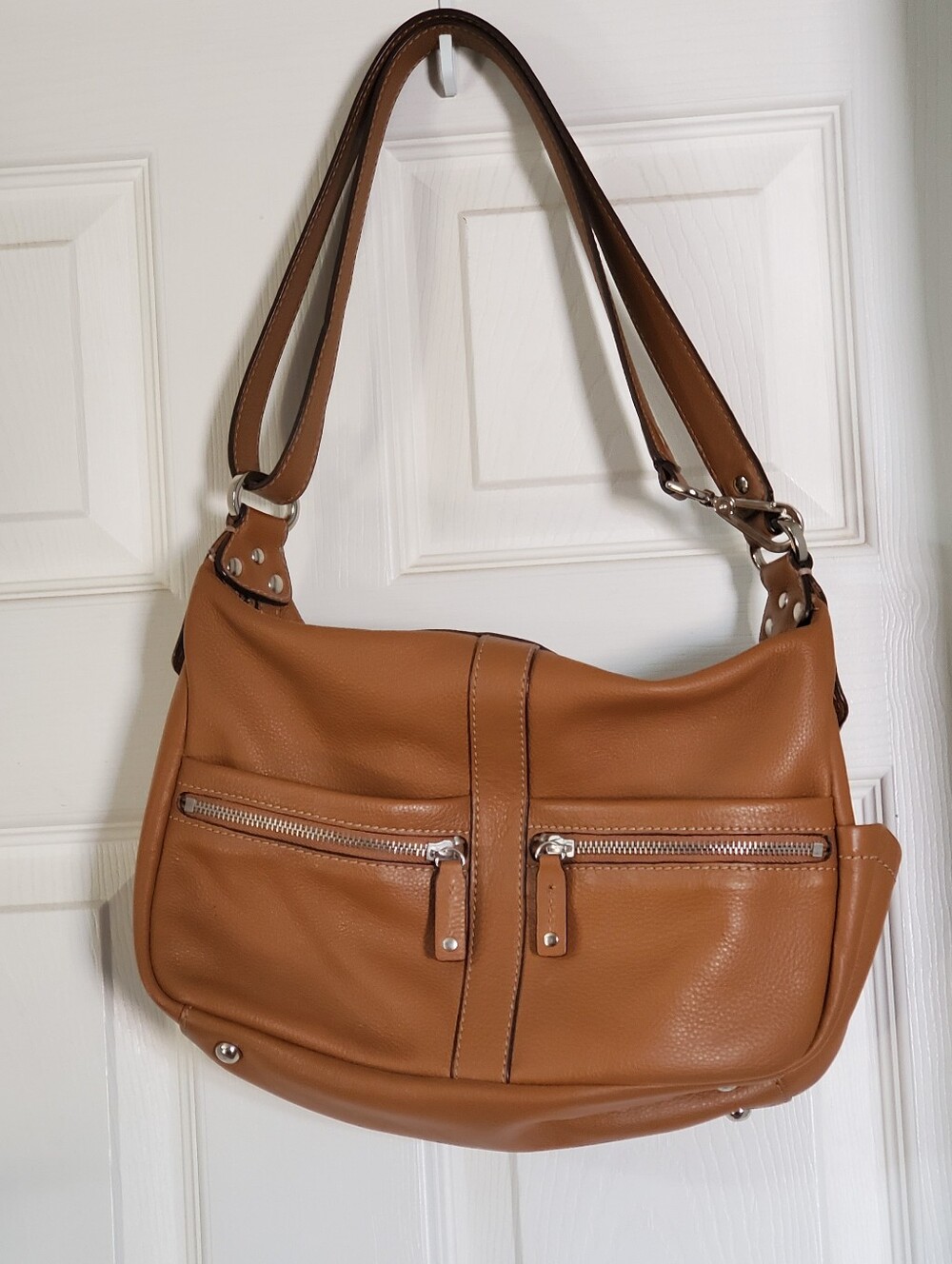 Women's Tignanello Tan Shoulder Bag - Sleek Everyday Tote
